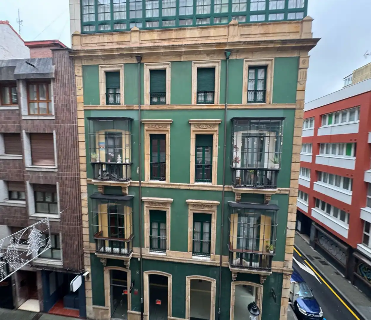 Vista exterior de Piso en venta en Gijón  con Calefacción y Parquet
