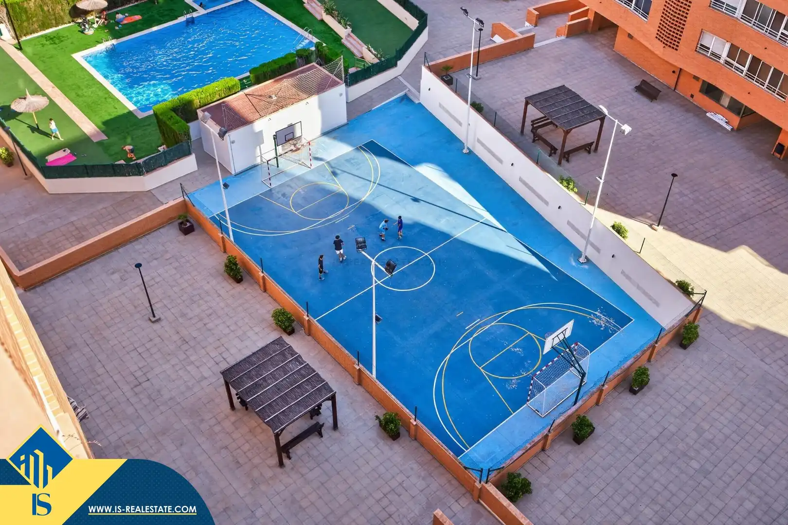Swimming pool of Flat for sale in Alicante / Alacant  with Air Conditioner, Terrace and Storage room