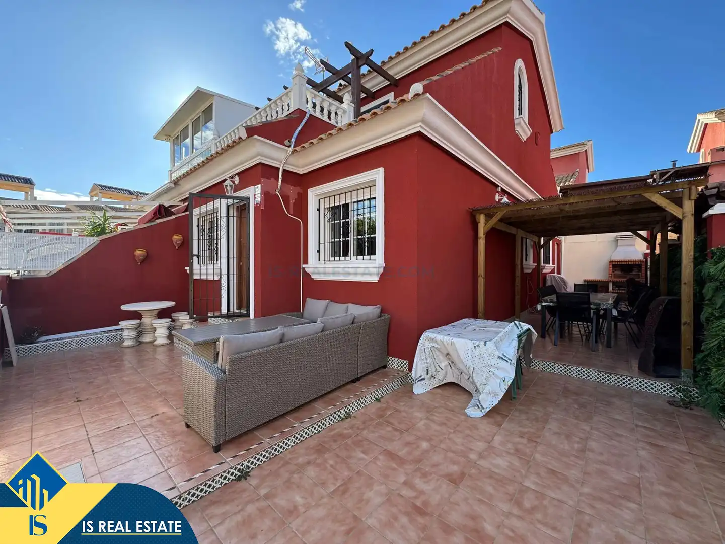 Maison mitoyenne avec piscine à vendre à Orihuela Costa