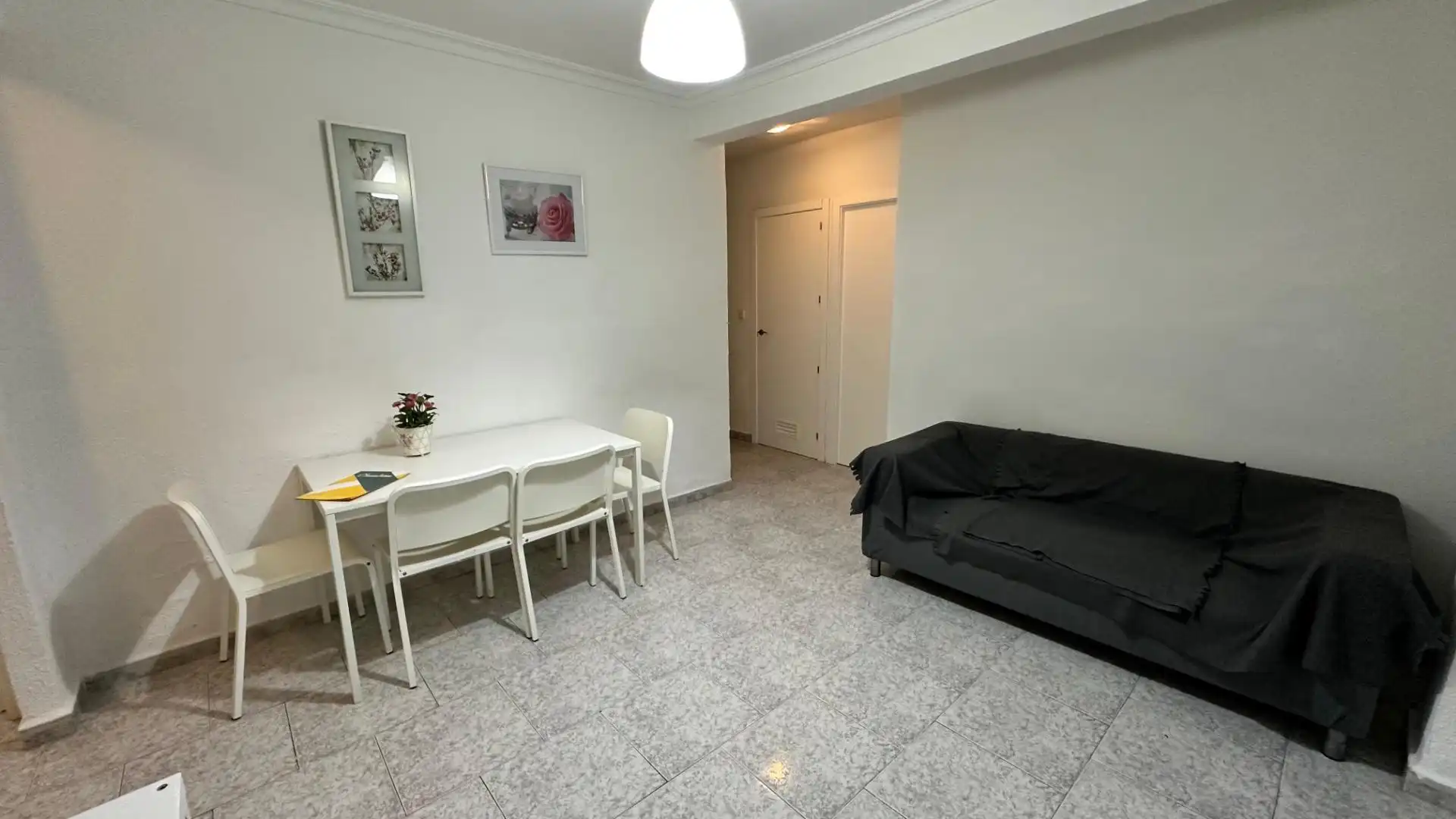 Sala de estar de Piso para compartir en Sevilla con Balcón