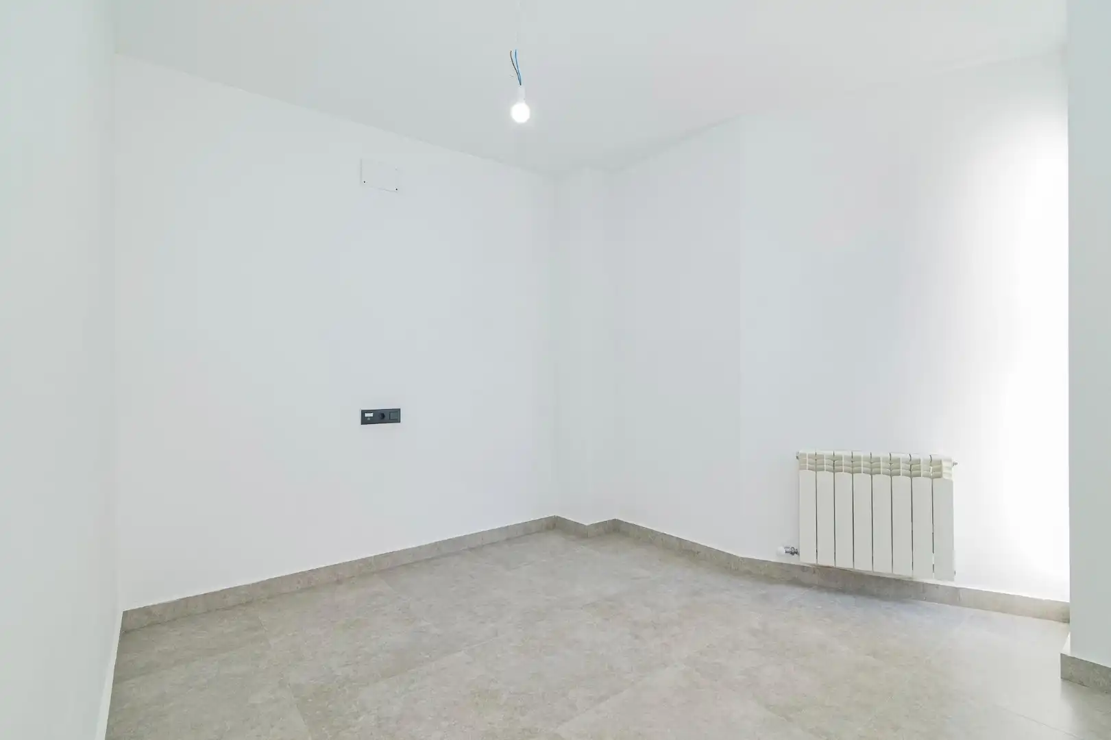 Piso en venta en Cenes de la Vega con Terraza, Balcón y Piscina comunitaria