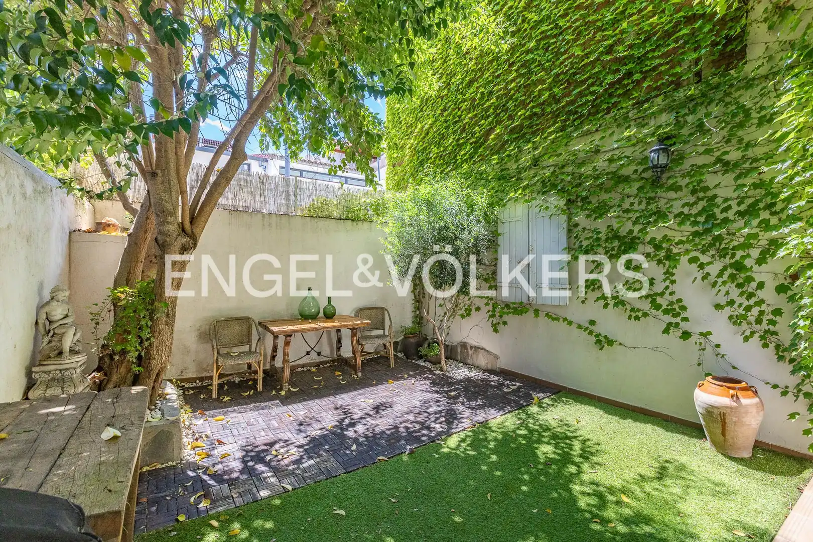 Vista exterior de Casa o chalet en venta en Terrassa con Aire acondicionado, Calefacción y Jardín privado
