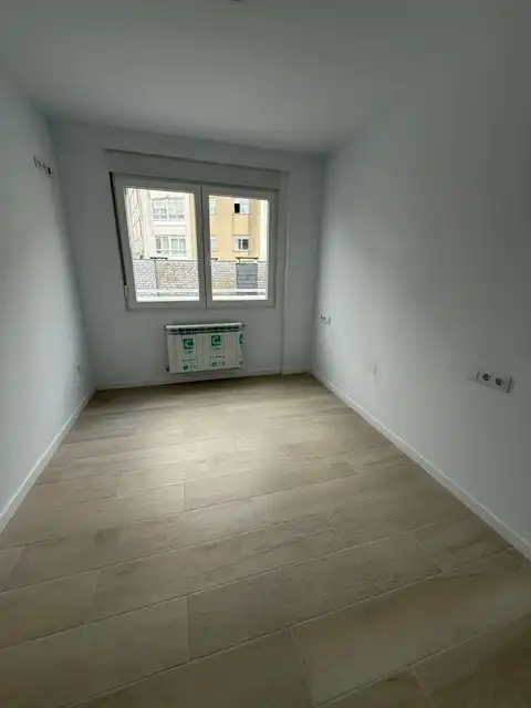 Dormitori de Pis en venda en Ferrol amb Calefacció, Parquet i Traster