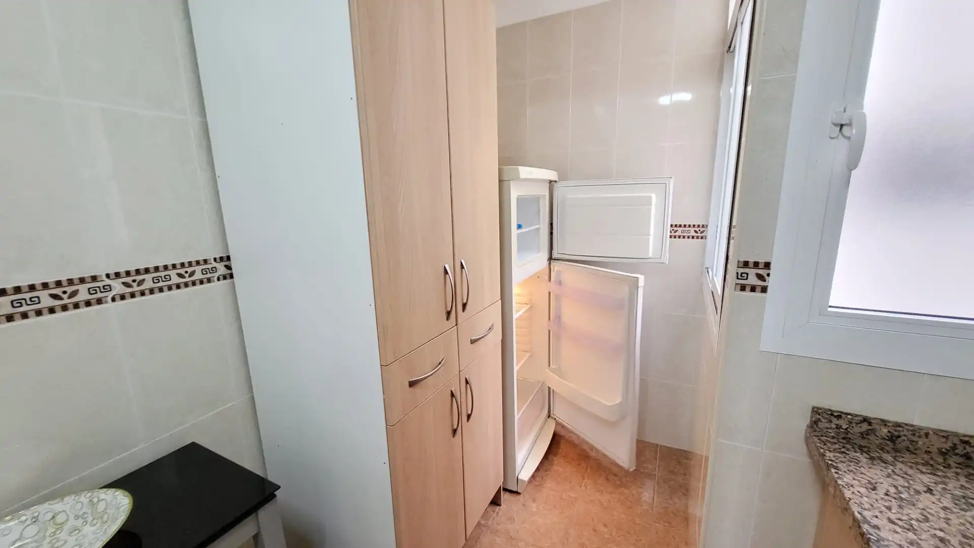 Cuina de Pis de lloguer en Rincón de la Victoria amb Terrassa, Moblat i Forn