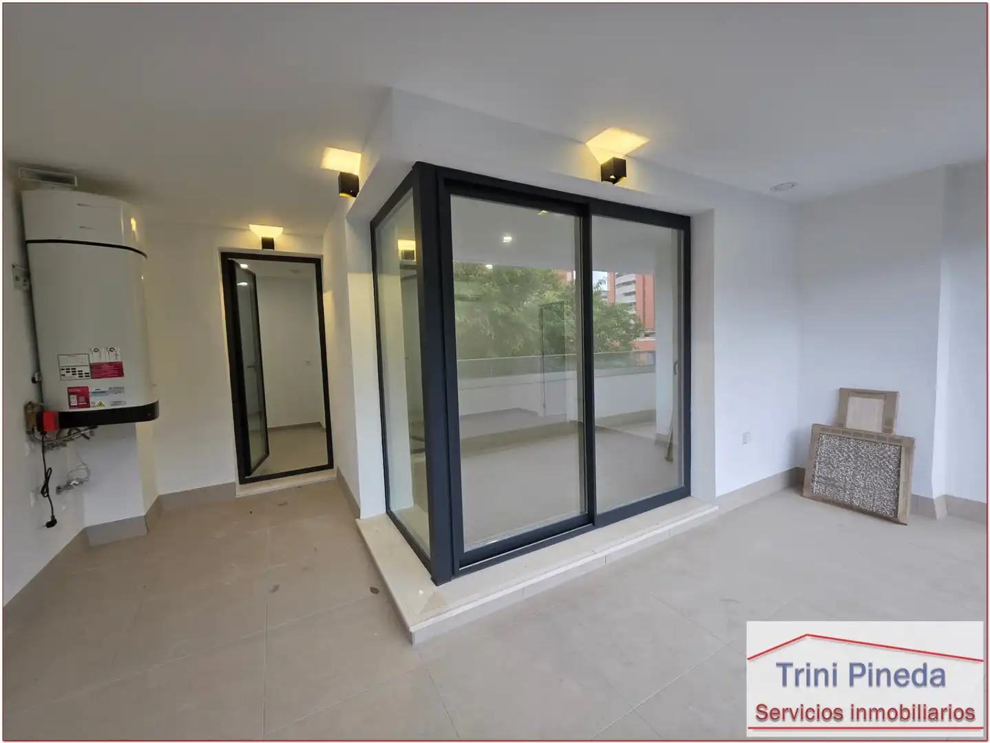 Terrace of Flat for rent in Sevilla  with Air Conditioner, Heating and Terrace