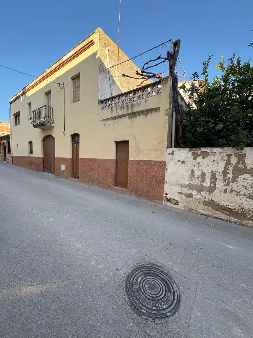Vista exterior de Casa o xalet en venda en La Secuita amb Jardí privat i Terrassa