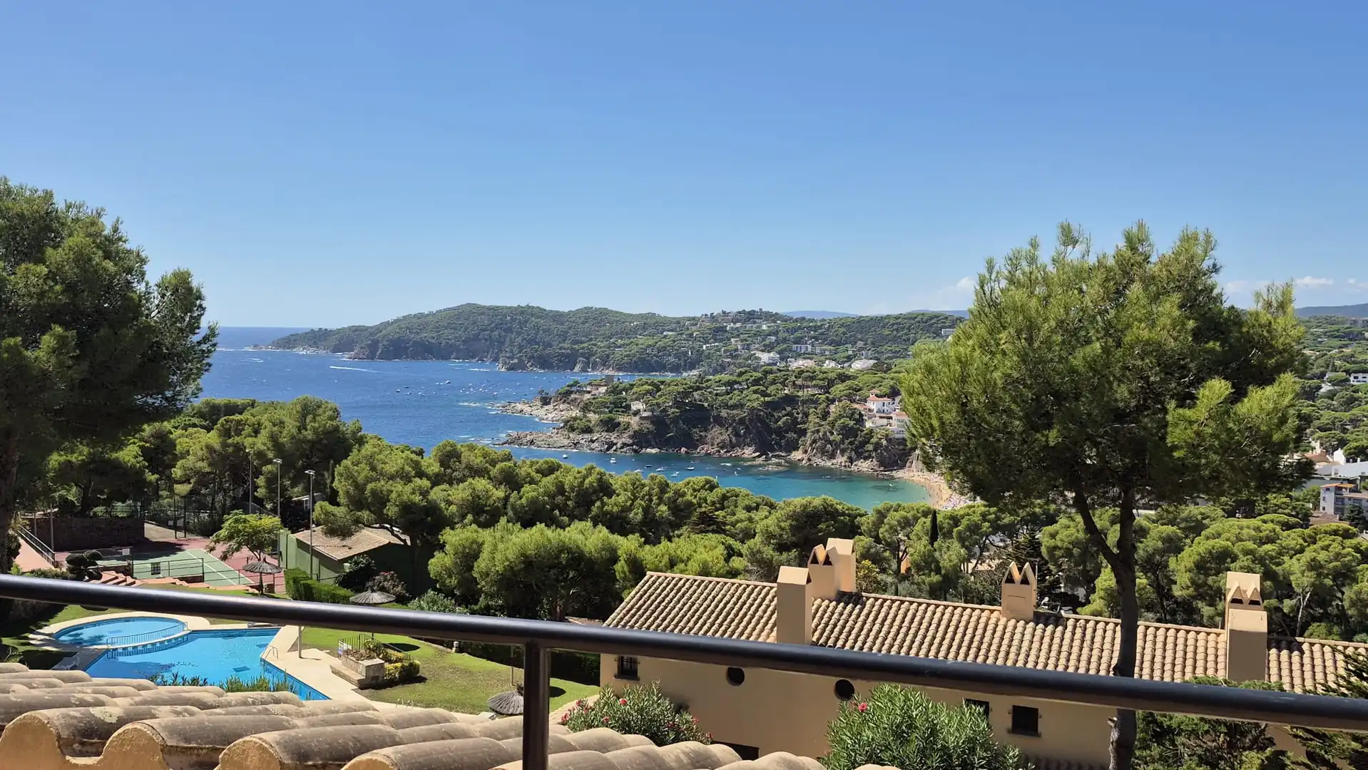 House with pool for sale in Llafranc