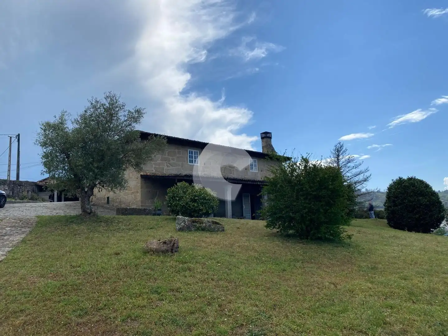 Vista exterior de Casa o xalet en venda en San Cibrao das Viñas amb Calefacció, Jardí privat i Parquet