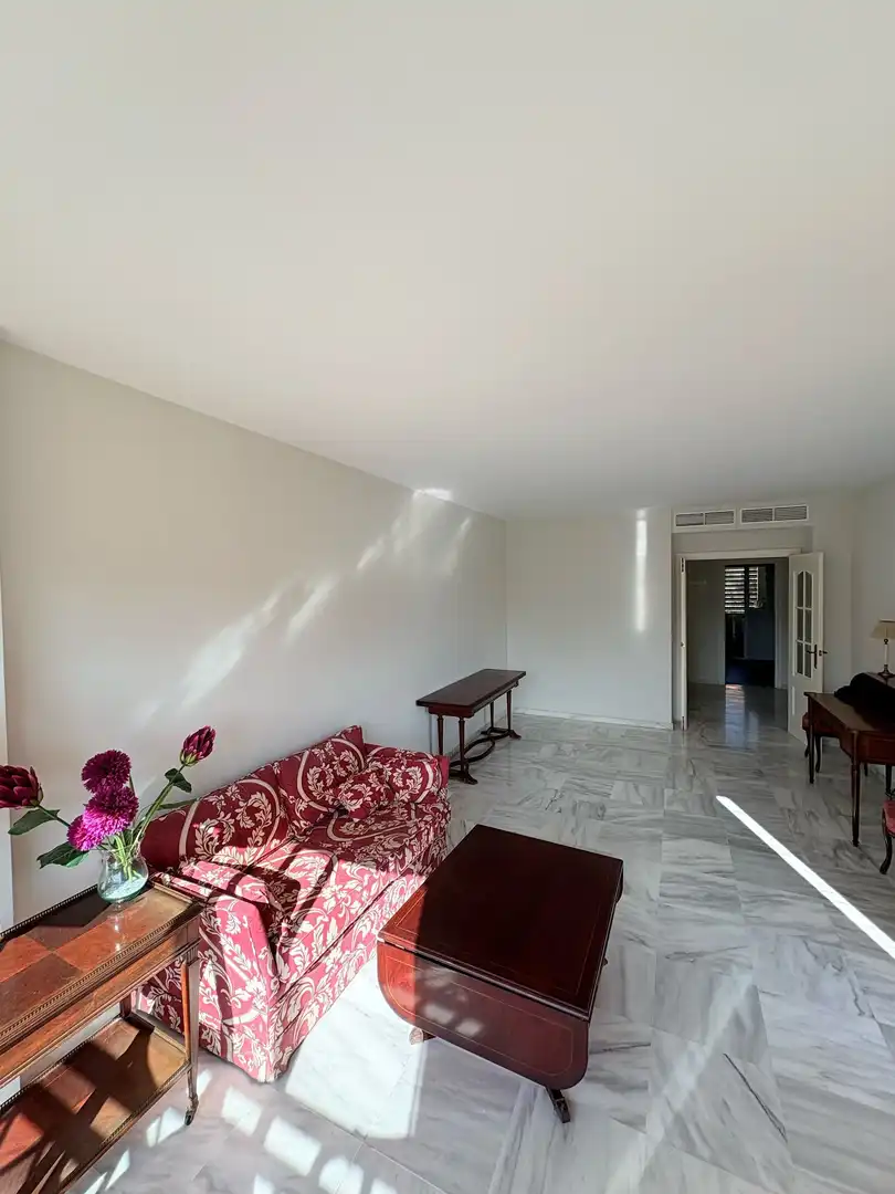 Sala d'estar de Pis de lloguer en Málaga amb Aire condicionat, Terrassa i Piscina comunitària