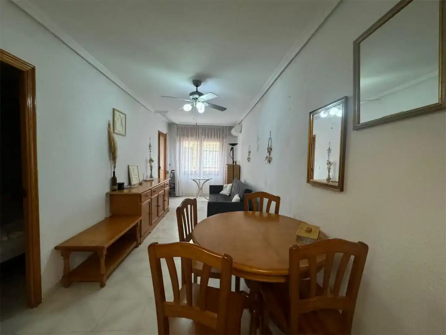 Sala d'estar de Pis en venda en Torrevieja amb Aire condicionat i Balcó