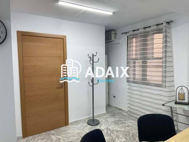 Oficina en Alquiler en Calle San Pedro en Casco Antiguo