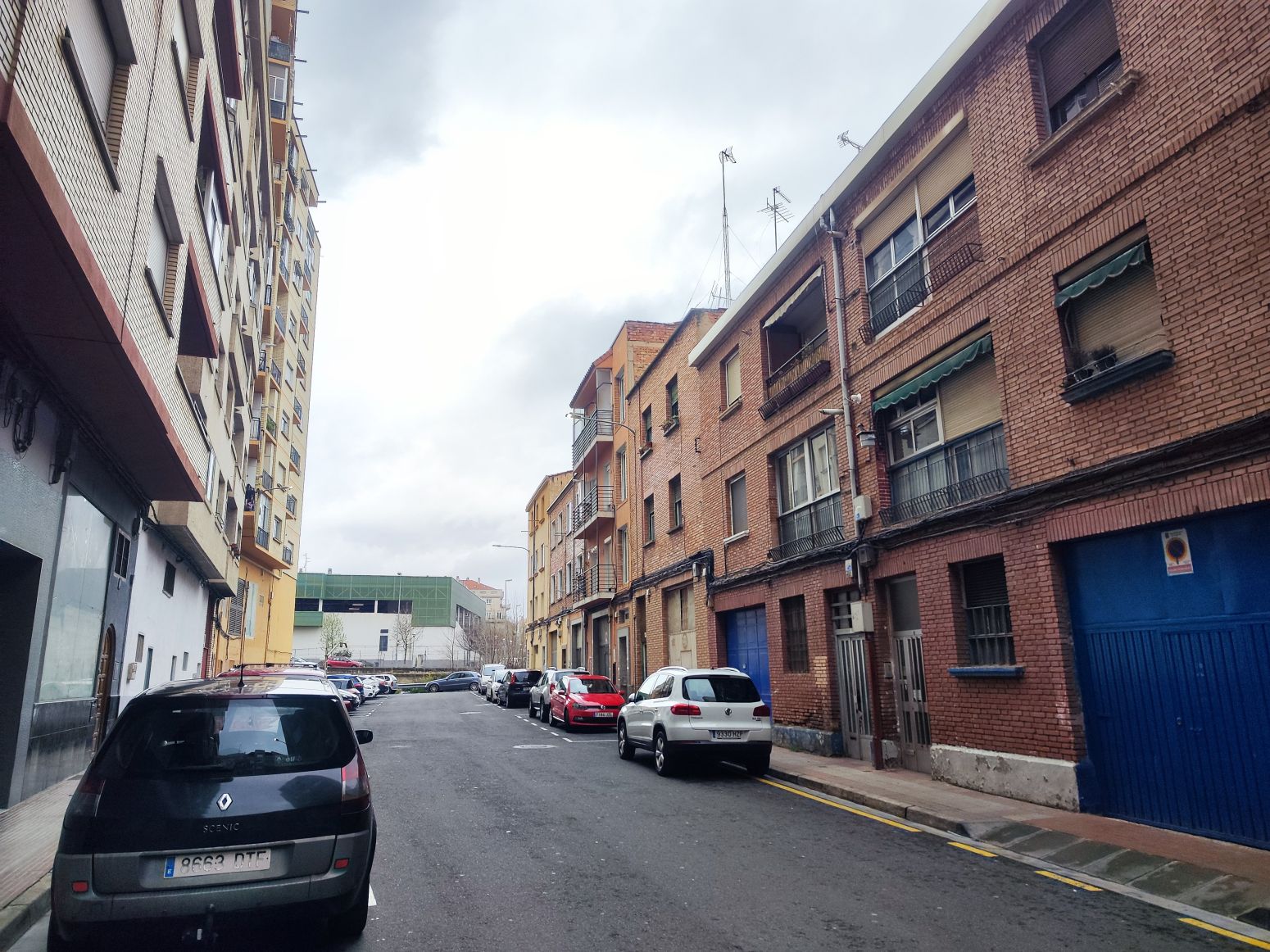 Exterior view of Building for sale in  Logroño