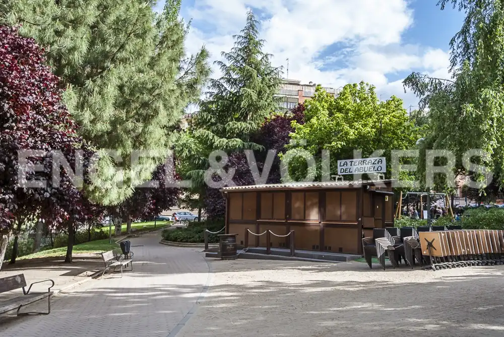 Vista exterior de Pis de lloguer en Madrid amb Aire condicionat, Calefacció i Parquet