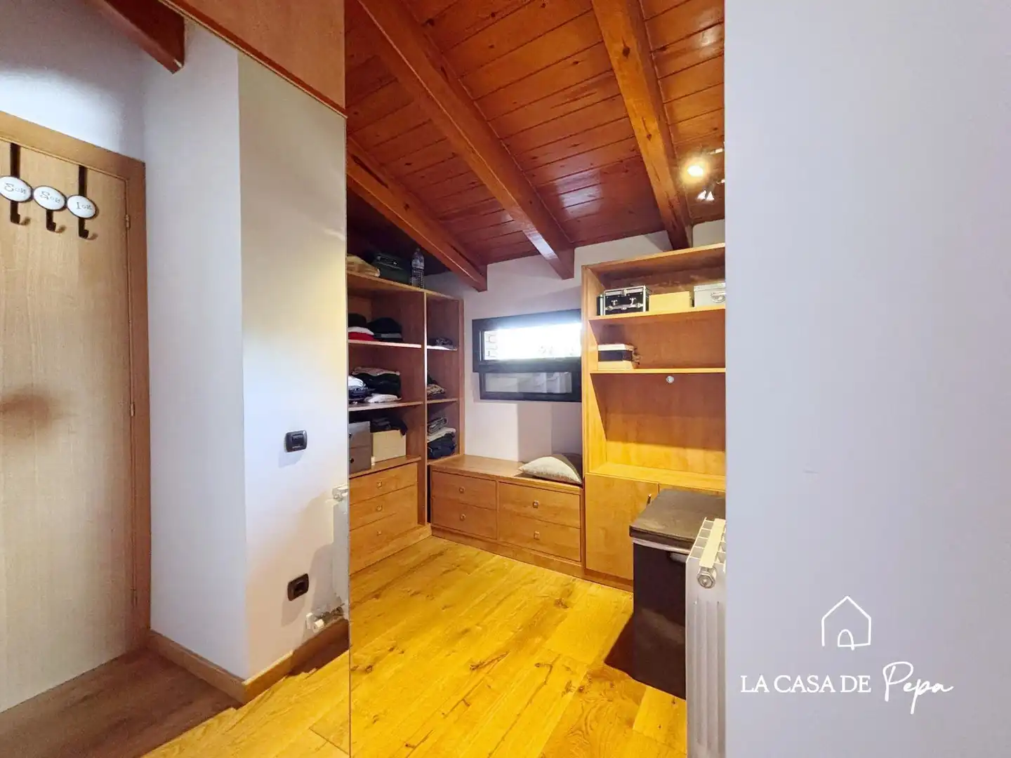 Haus oder Chalet zum Verkauf in Begues mit Heizung und Schwimmbad