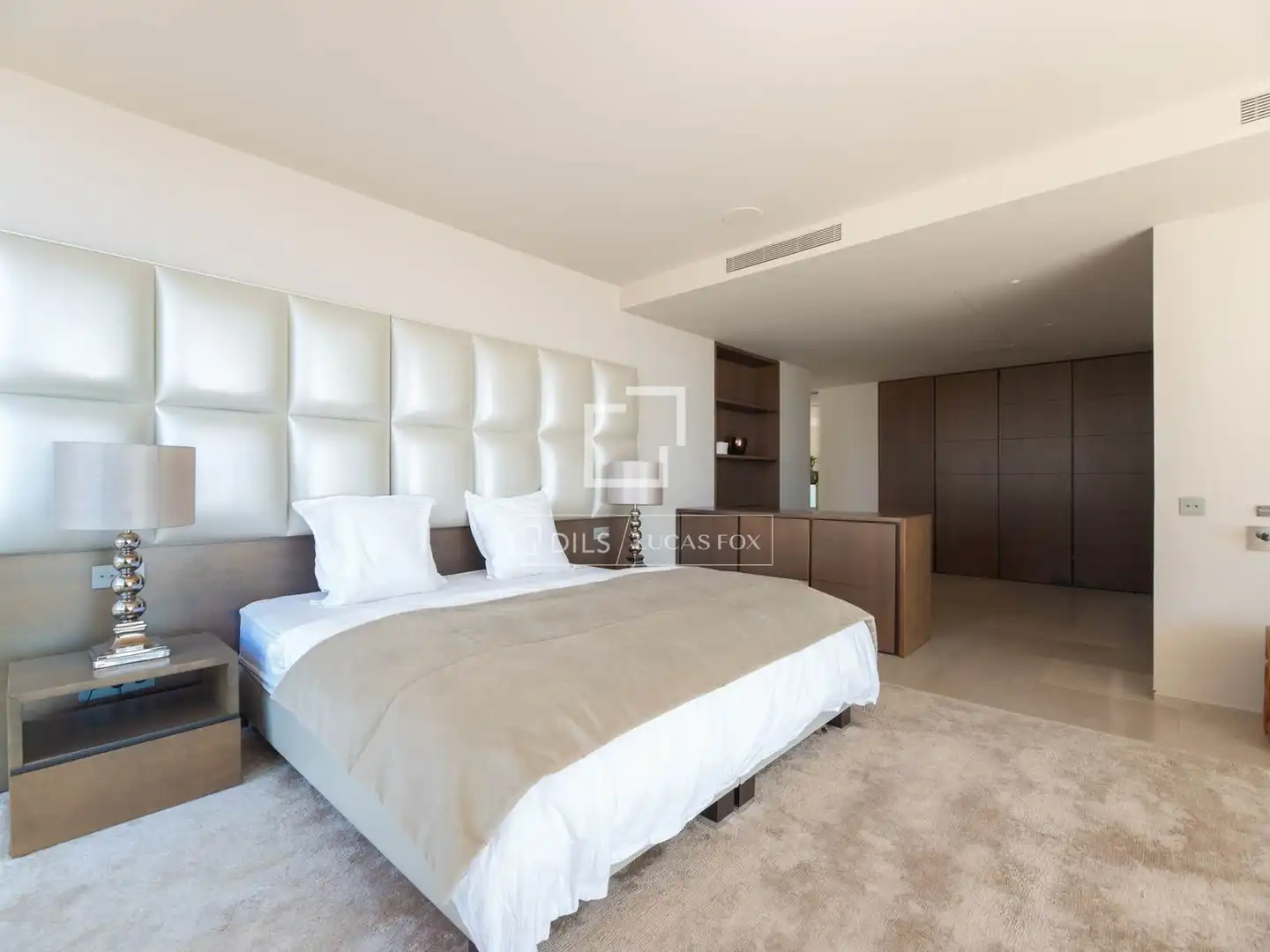 Bedroom of Houses for sale in Santa Eulària des Riu  with Air Conditioner, Heating and Private garden