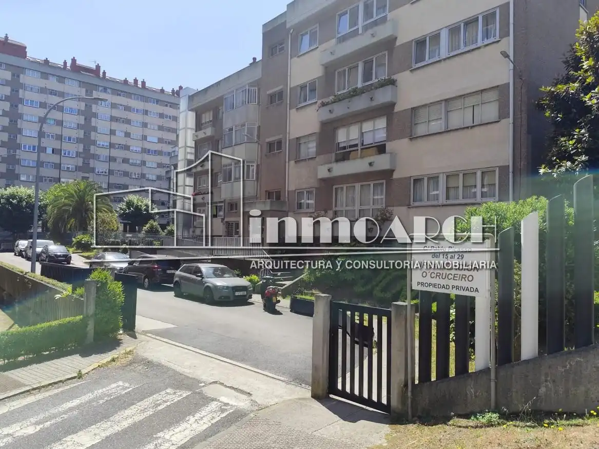 Vista exterior de Piso de alquiler en A Coruña Capital  con Amueblado