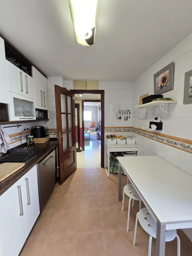 Cuina de Pis en venda en Málaga amb Aire condicionat, Terrassa i Traster