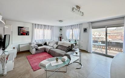 Sala d'estar de Dúplex en venda en Puig-reig amb Aire condicionat, Terrassa i Balcó