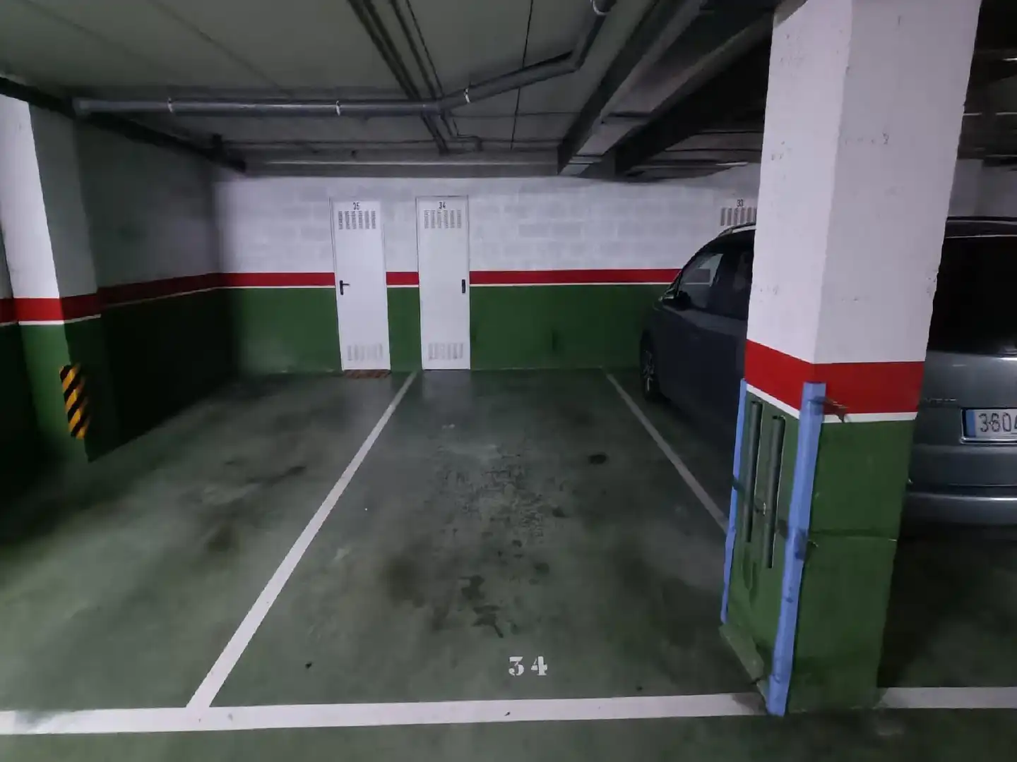 Parking de Piso en venta en Santander con Trastero y Piscina comunitaria