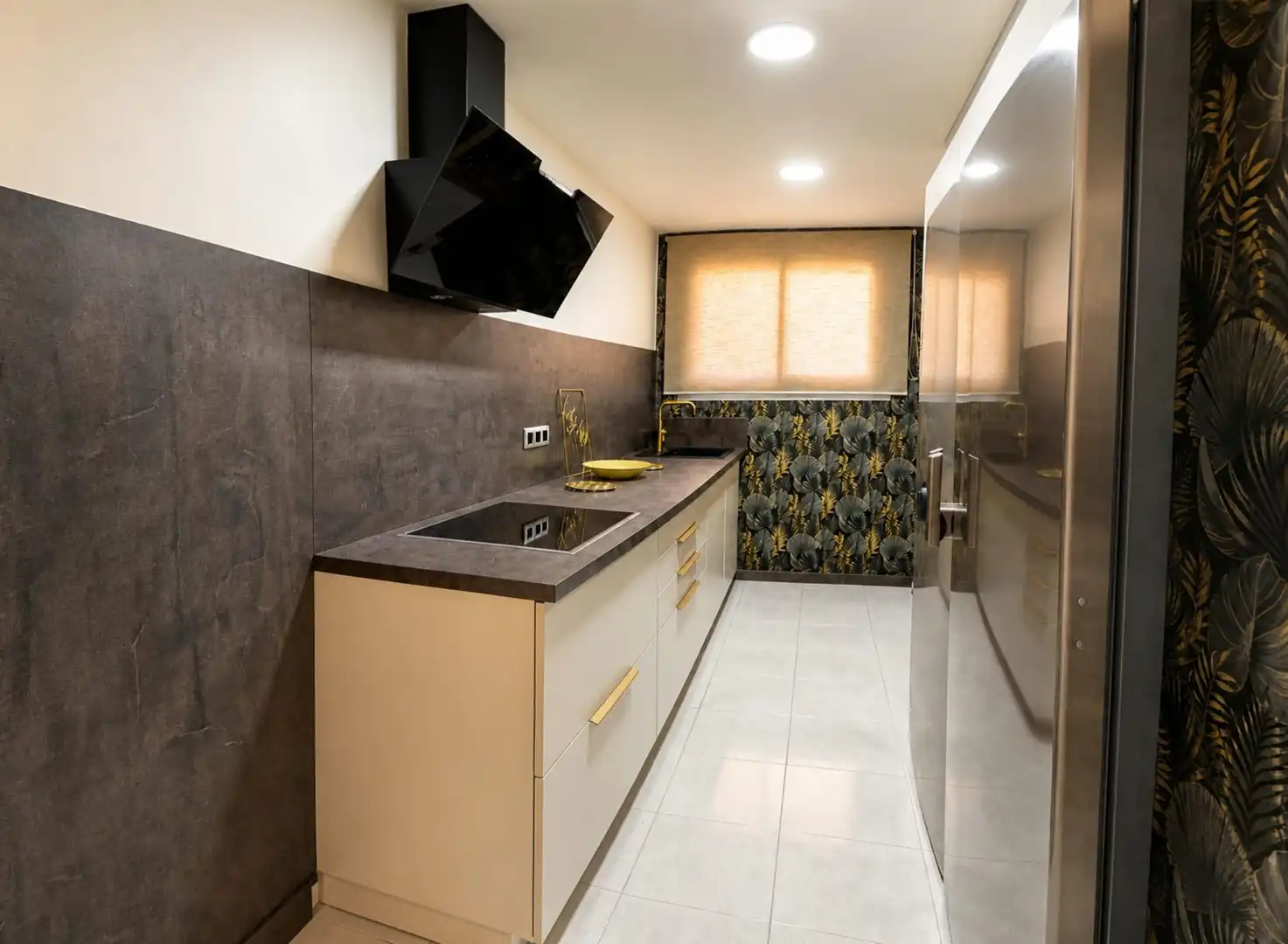 Cuina de Àtic en venda en Girona amb Aire condicionat i Terrassa
