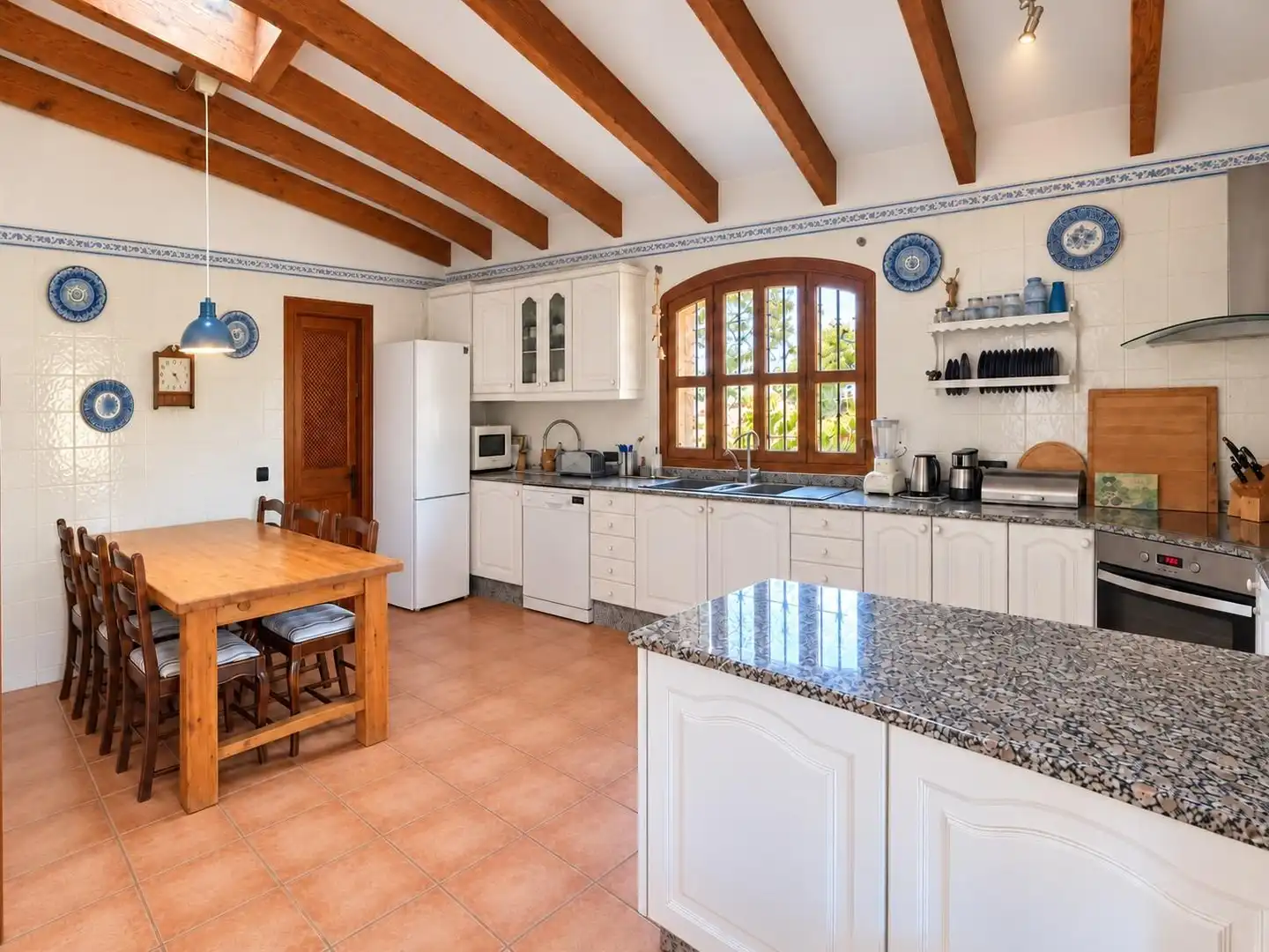 Küche von Country house zur Miete in Inca mit Klimaanlage, Privatgarten und Terrasse