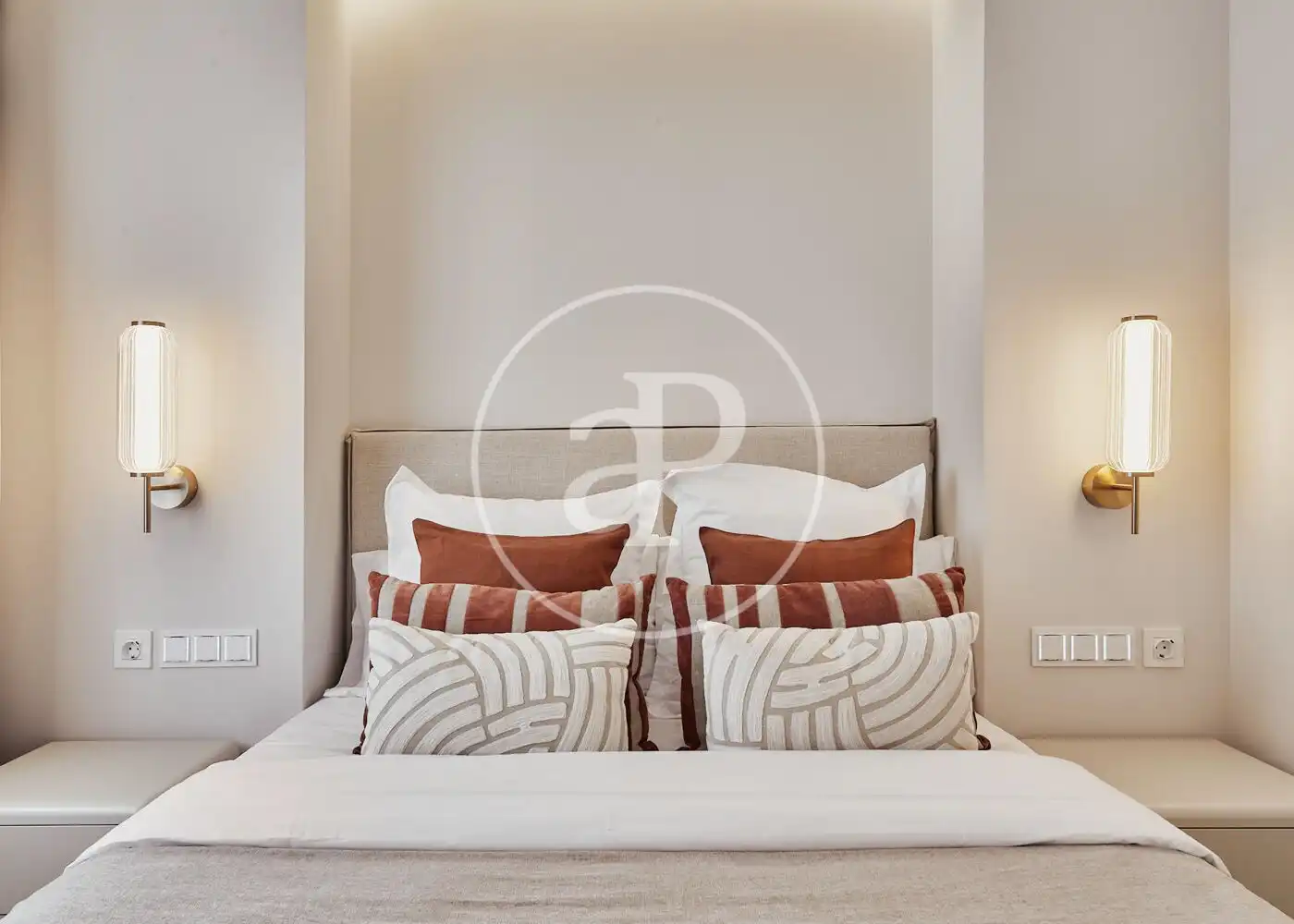 Bedroom of Flat for sale in Madrid  with Air Conditioner, Heating and Terrace