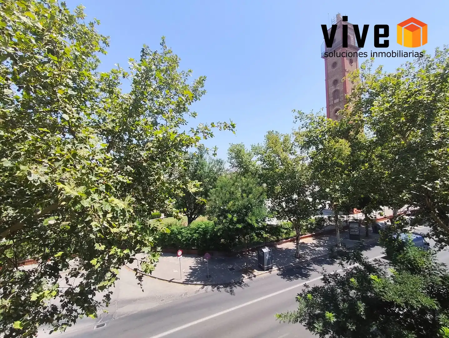 Vista exterior de Piso de alquiler en Sevilla con Aire acondicionado, Amueblado y Balcón