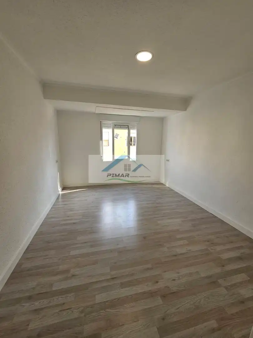 Schlafzimmer von Wohnung zum Verkauf in Aspe
