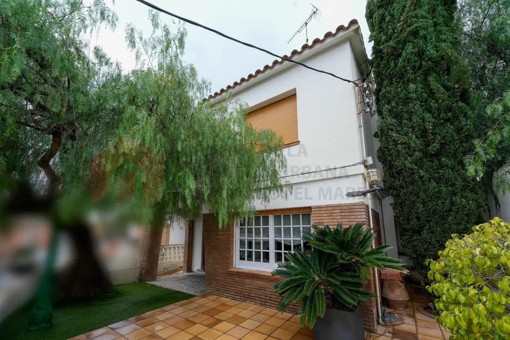 Vista exterior de Casa o xalet en venda en Mataró amb Aire condicionat, Calefacció i Jardí privat