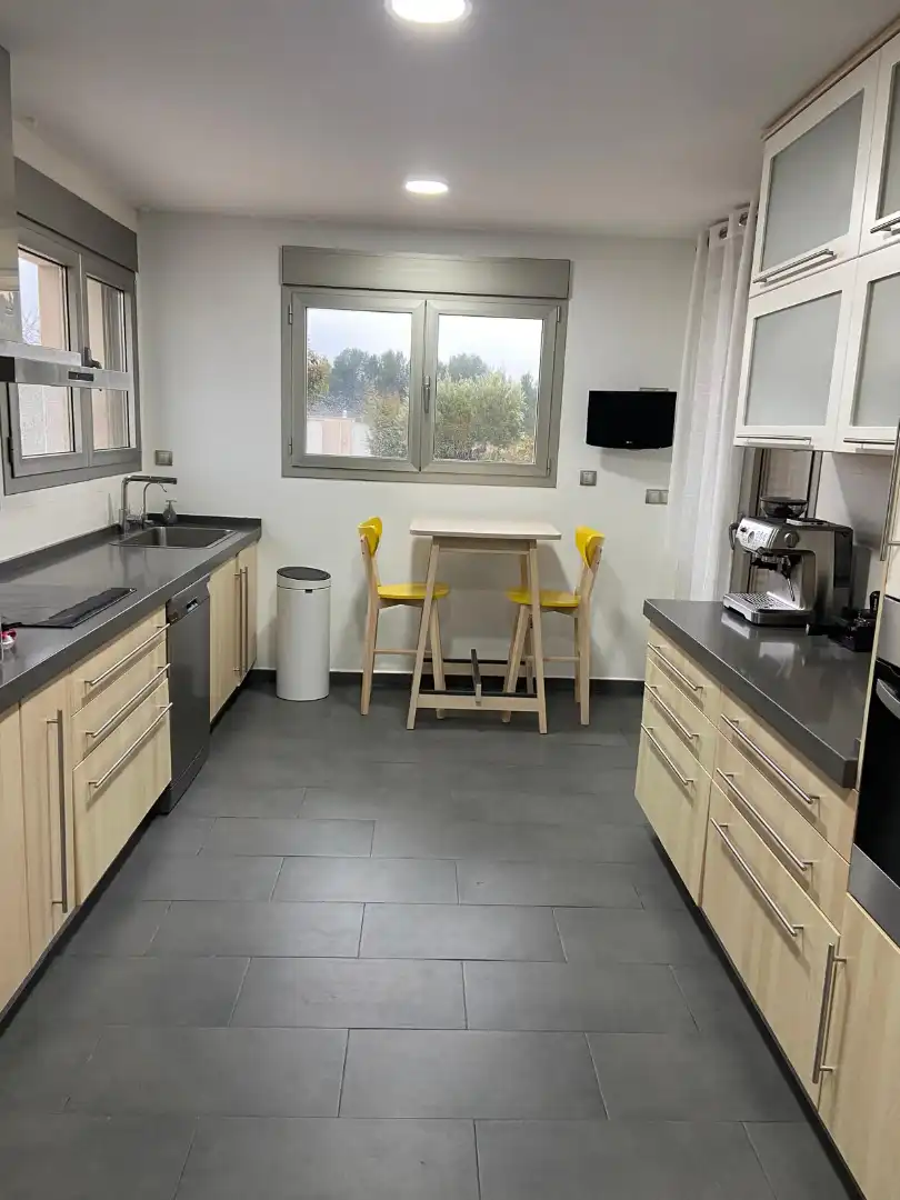 Cocina de Casa o chalet en venta en Almansa con Calefacción, Jardín privado y Piscina