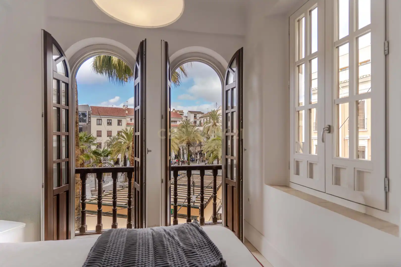 Habitación de Apartamento en venta en  Granada Capital con Horno, Lavadora y Microondas
