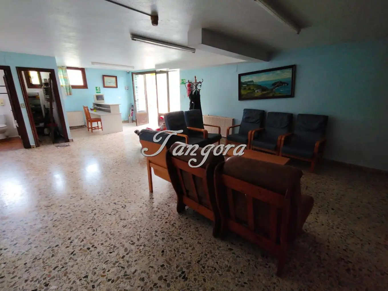 Sala d'estar de Casa o xalet en venda en Busturia amb Calefacció, Jardí privat i Parquet
