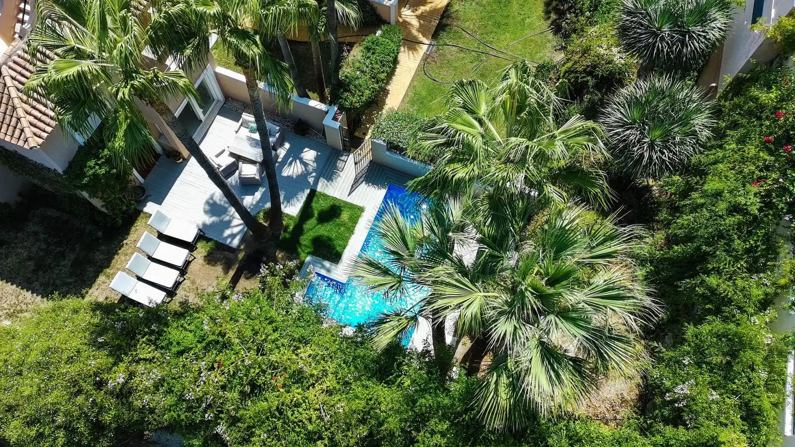 Piscina de Casa adosada en venta en Manilva con Aire acondicionado, Piscina y Amueblado