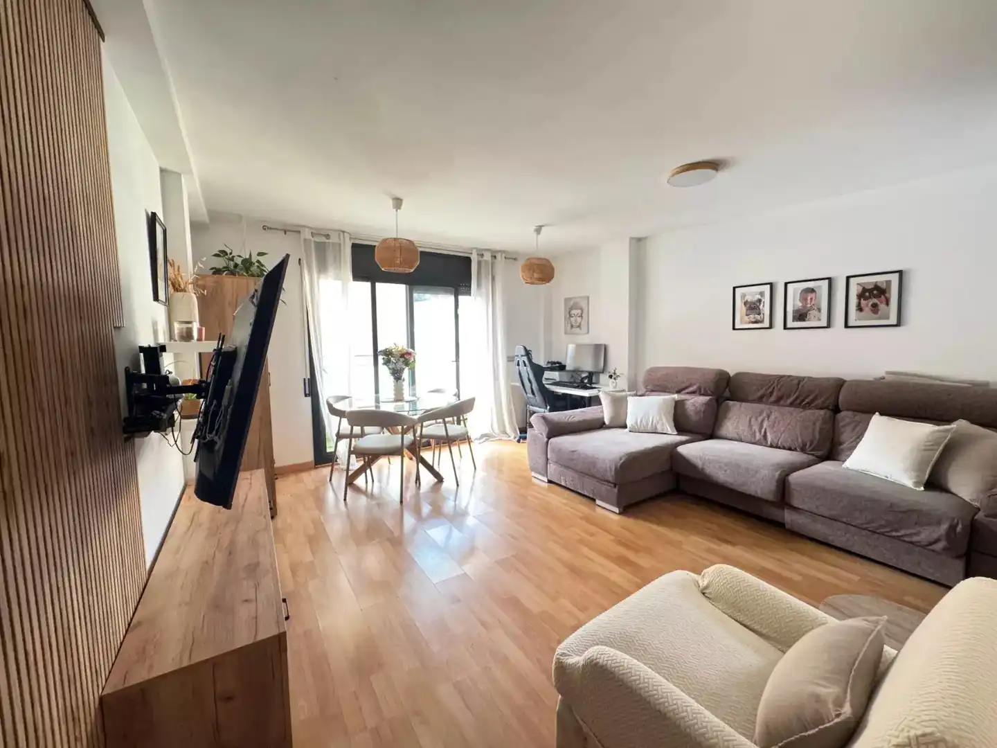 Sala de estar de Piso en venta en Figueres con Aire acondicionado, Calefacción y Parquet