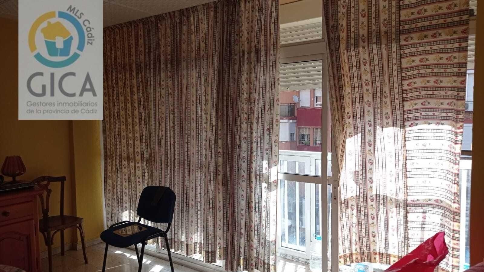 Habitación de Piso en venta en Algeciras con Balcón