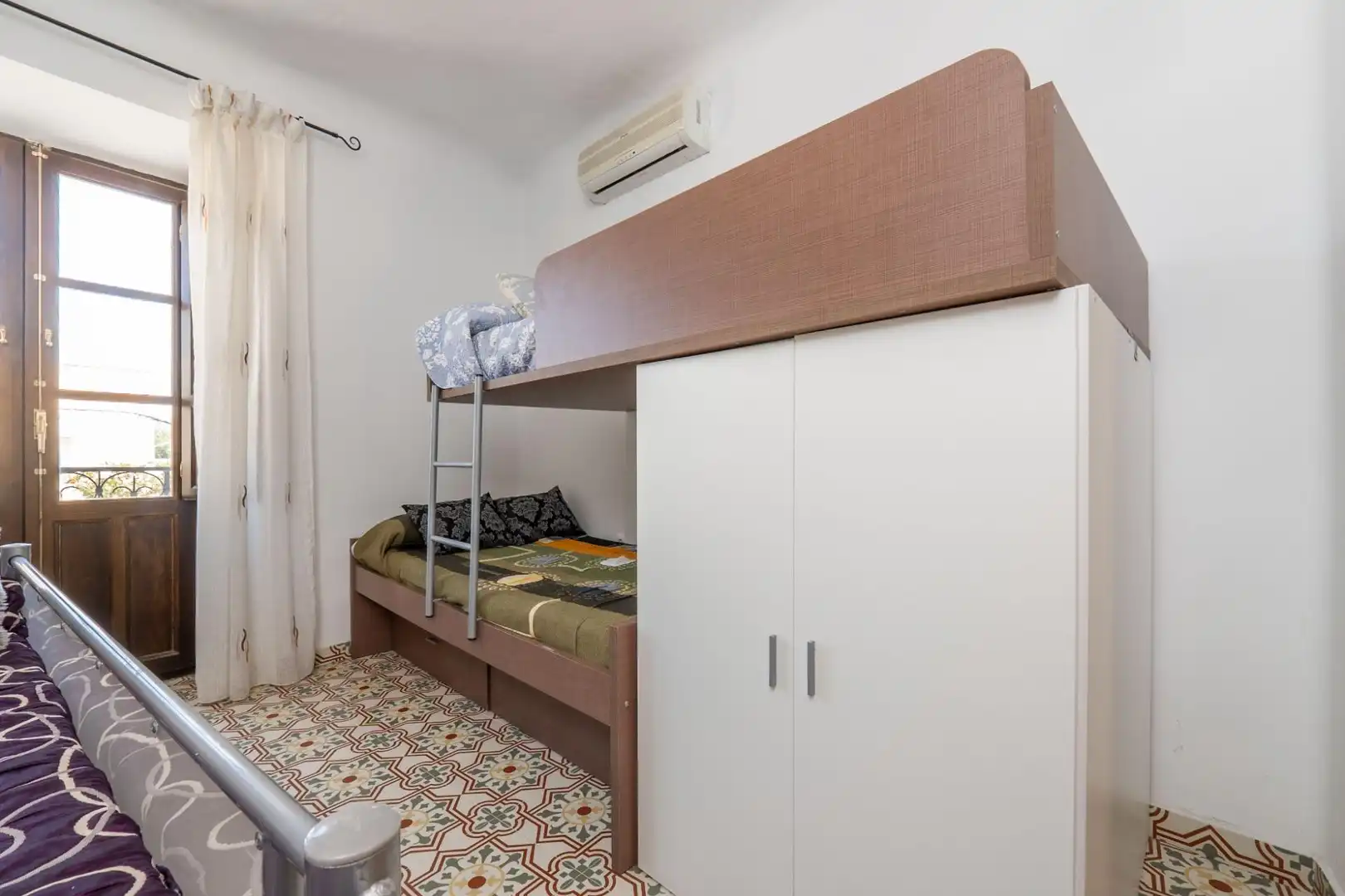 Bedroom of Houses for sale in Cacín  with Furnished and Balcony