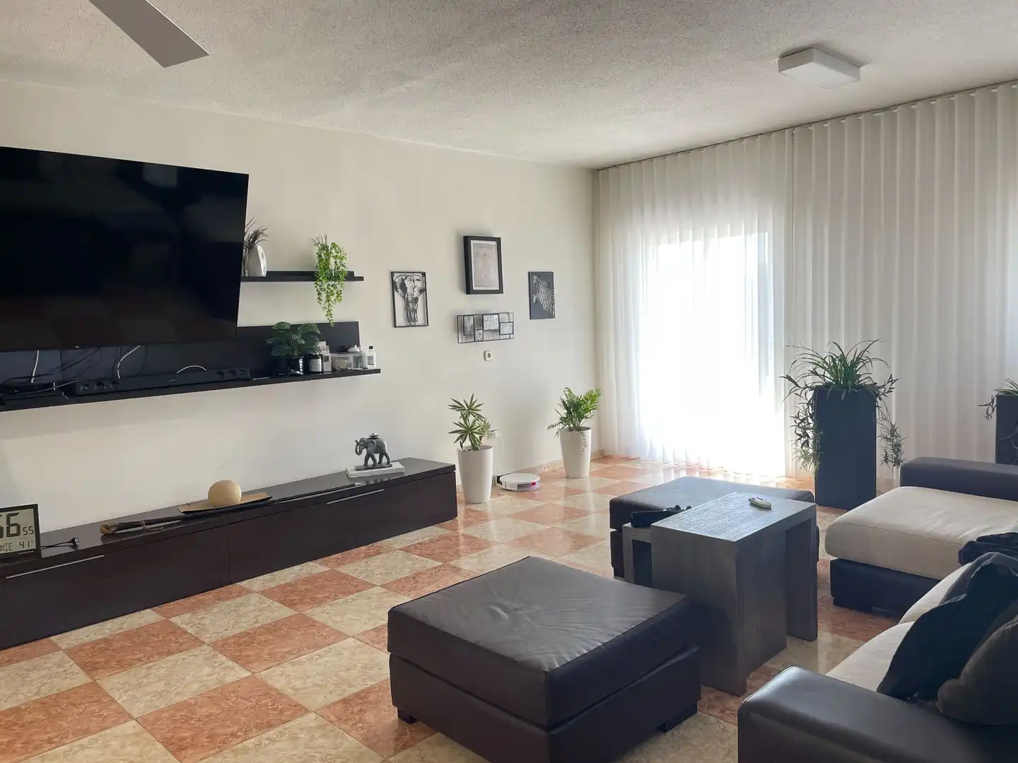 Sala de estar de Casa o chalet en venta en Colmenar de Oreja con Aire acondicionado, Calefacción y Jardín privado