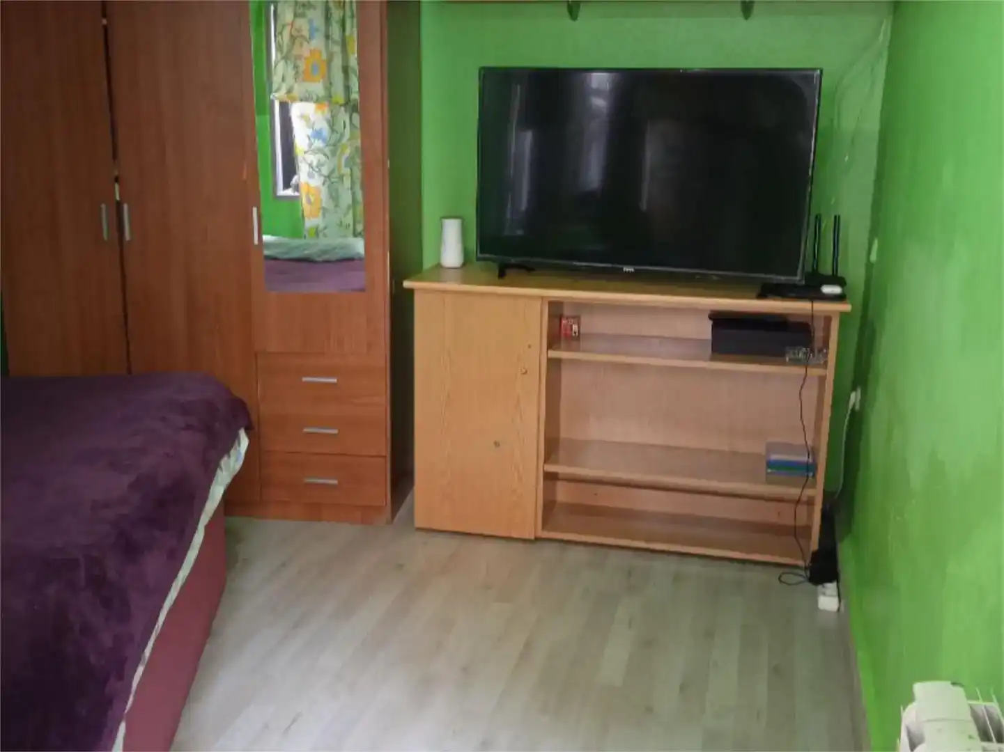 Schlafzimmer von Erdgeschoss zur Miete in Madrid mit Parkett und Möbliert