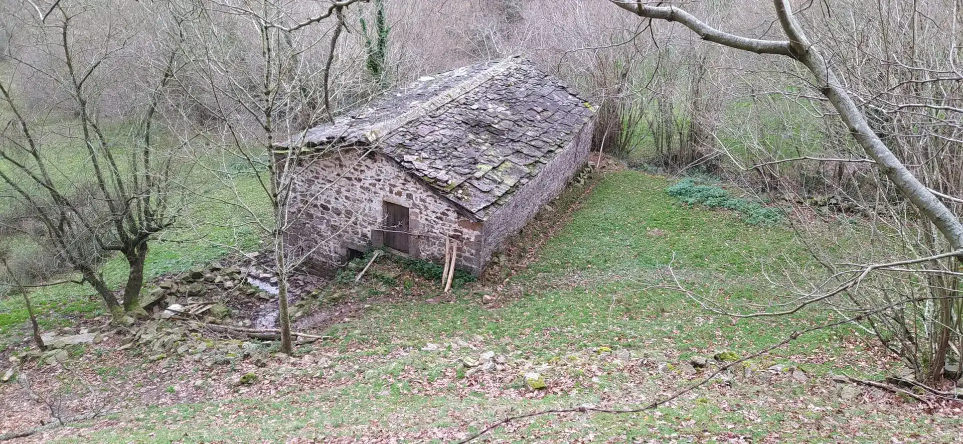 Außenansicht von Country house zum Verkauf in Vega de Pas
