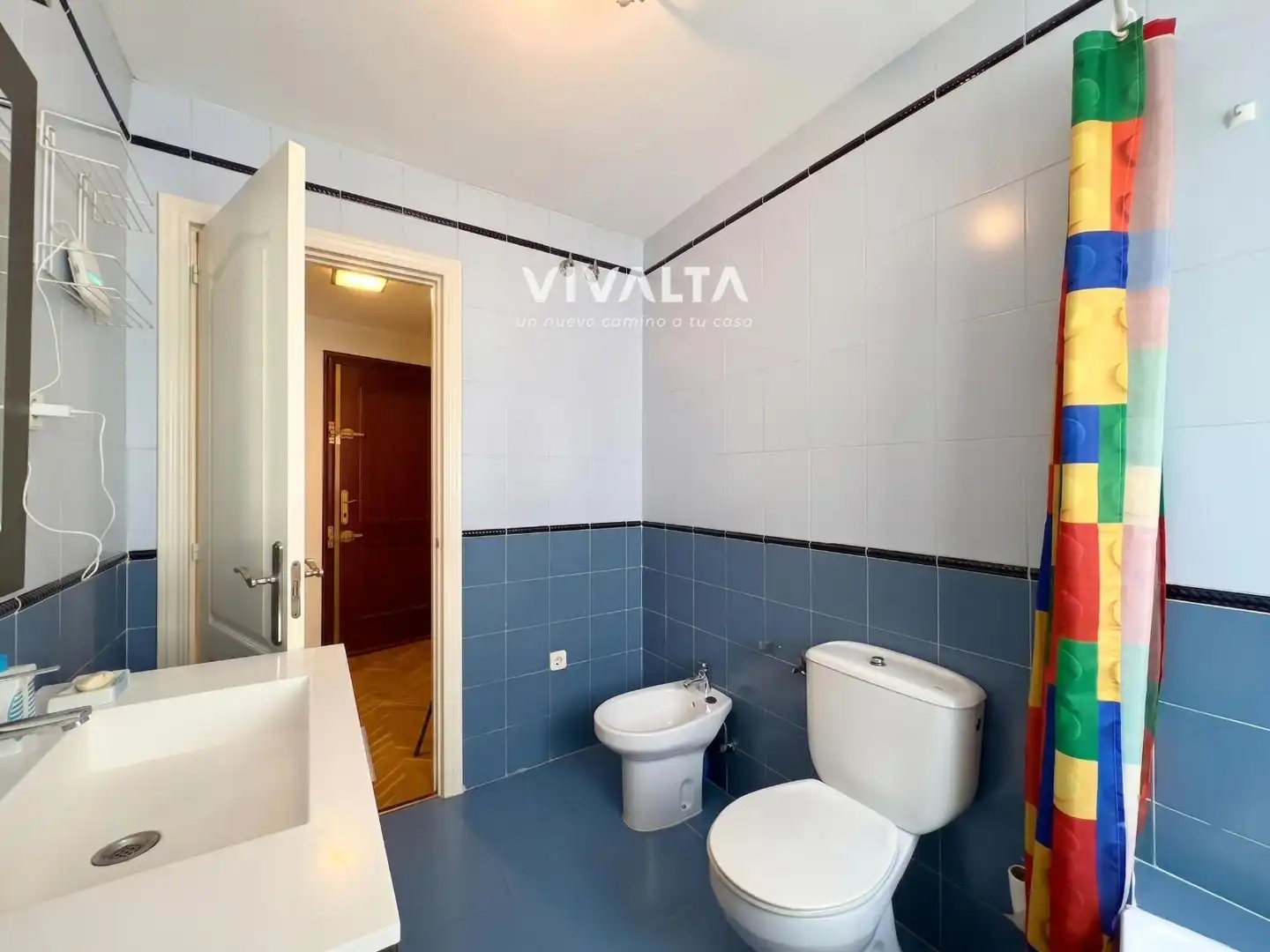 Baño de Estudio en venta en Madrid con Aire acondicionado y Amueblado