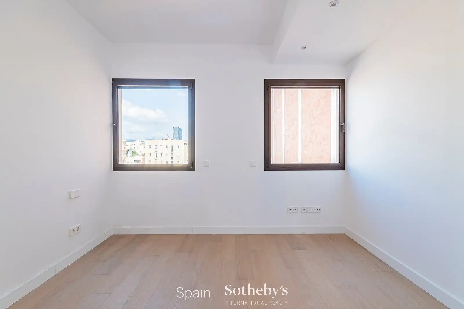Dormitori de Àtic en venda en Barcelona amb Aire condicionat, Calefacció i Terrassa