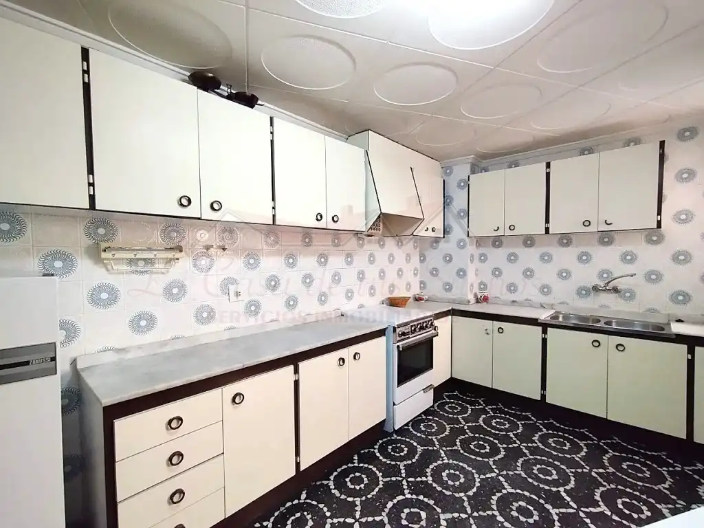 Küche von Wohnung zum Verkauf in Sax