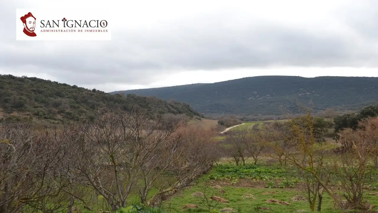 Finca rústica en venda en Merindad de Valdivielso amb Calefacció, TV i Balcó