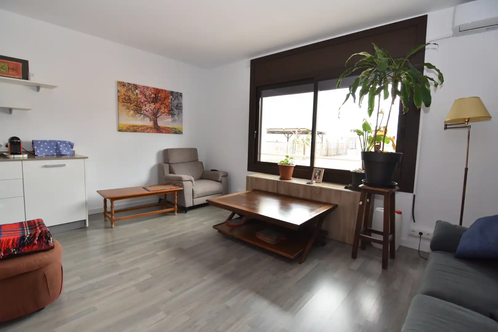 Sala de estar de Piso en venta en El Masnou con Aire acondicionado, Calefacción y Parquet