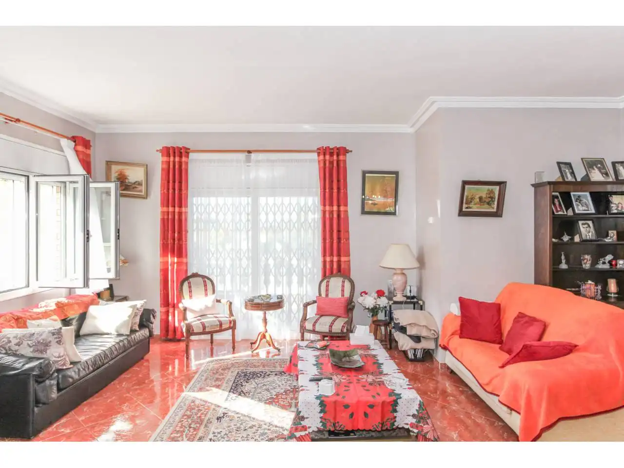 Sala d'estar de Casa o xalet en venda en Lloret de Mar amb Calefacció, Jardí privat i Terrassa