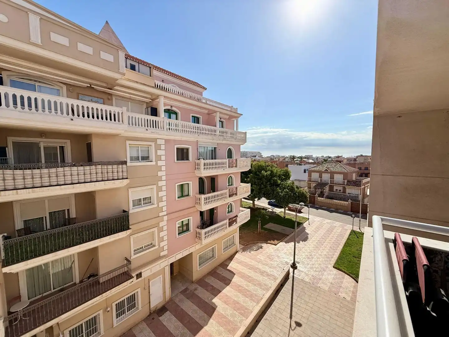 Exterior view of Flat for sale in Roquetas de Mar  with Air Conditioner, Terrace and Furnished