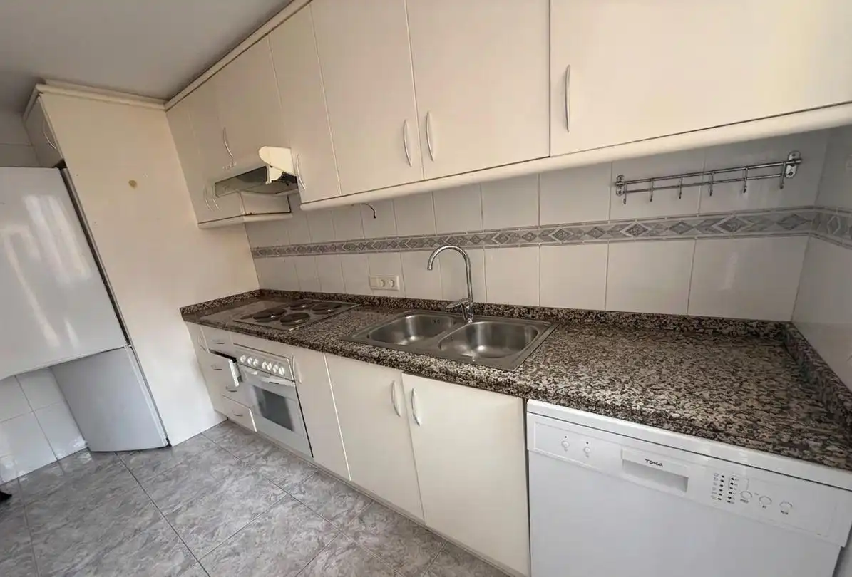 Kitchen of Flat for rent in Valencia  with Air Conditioner, Heating and Terrace