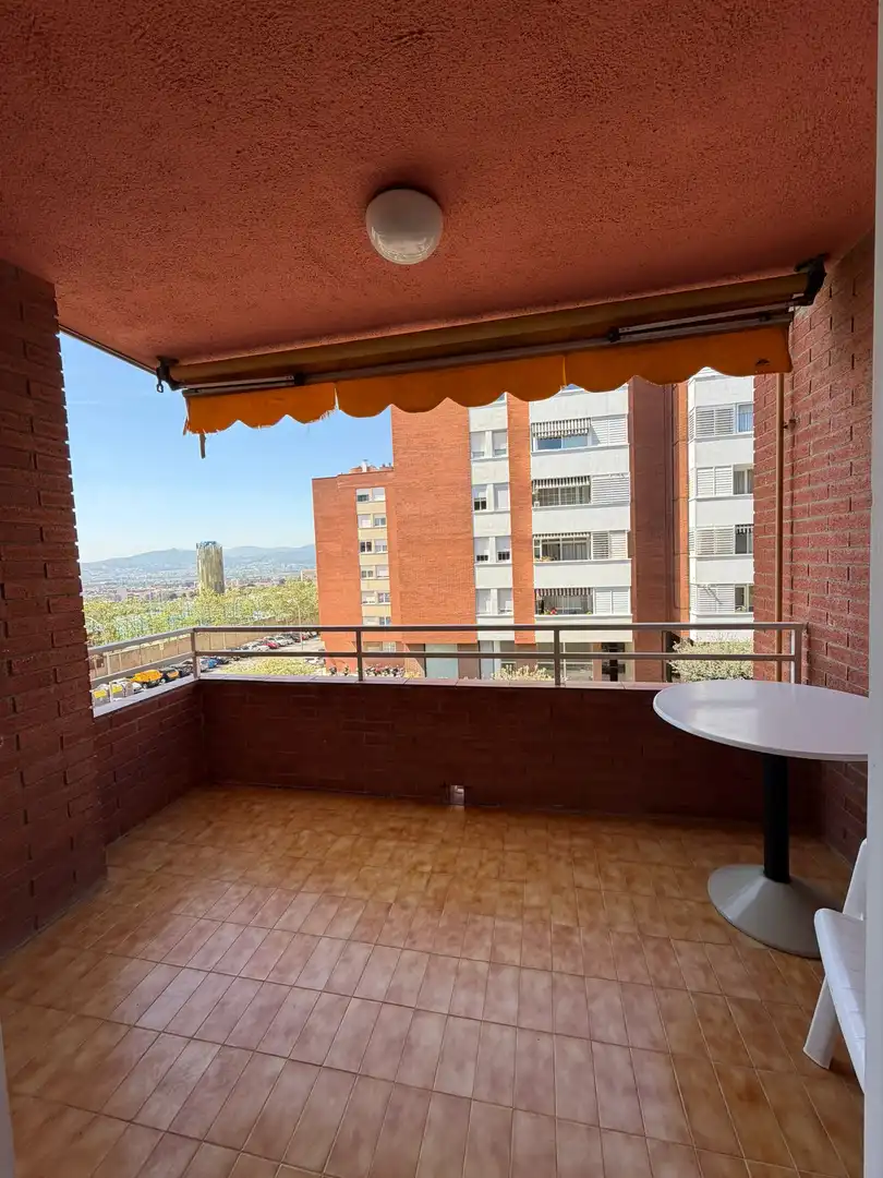 Terrassa de Pis en venda en Sant Joan Despí amb Balcó