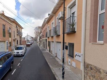 Reihenhaus zum Verkauf in Calle MANUEL DE FALLA