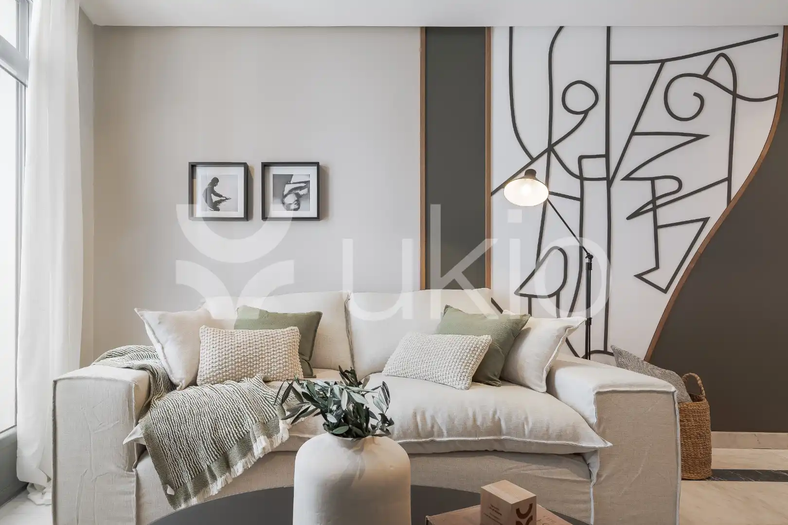 Sala de estar de Apartamento de alquiler en Madrid con Aire acondicionado, Calefacción y Amueblado
